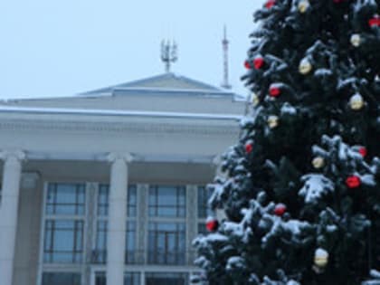 В Рио-де-Жанейро молния ударила в статую Иисуса Христа