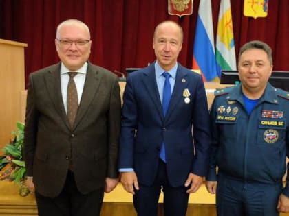 Президента ВТПП Андрея Усенко наградили медалью МЧС России