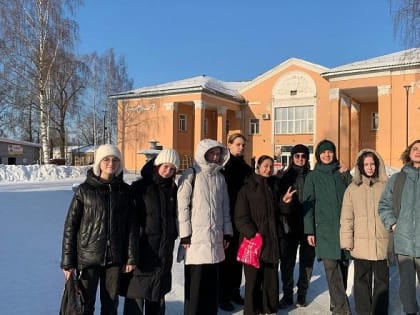 Кировский театр «Апельсин» побывал на гастролях в Белой Холунице