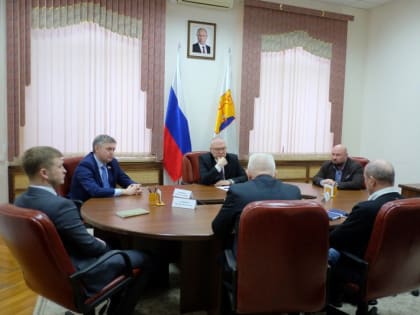 Губернатор Александр Соколов пообщался с представителями политических партий