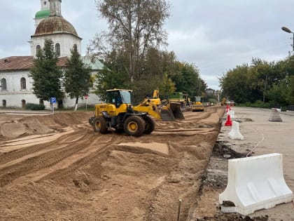 В Слободском идет капитальный ремонт Екатерининской улицы