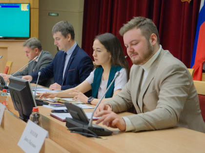 Молодежный парламент принял первую законодательную инициативу