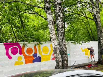 Новые граффити на ограждении водопроводной насосной станции появятся к середине июня