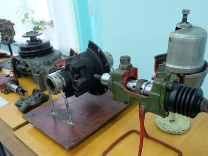 В Нагорске успешно учится первый набор студентов-слесарей