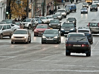 Денис Ерохин предложил вернуть историческое название улицам Володарского, МОПРа и Урицкого