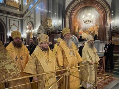 Епископ Паисий сослужил Святейшему Патриарху Кириллу за Литургией в день открытия Рождественских чтений