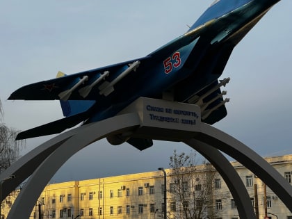 Состоялось торжественное открытие монумента "Славе - не меркнуть, традициям - жить"