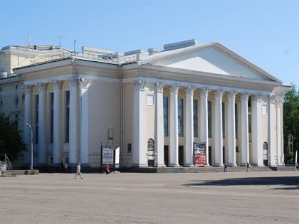 Кировский драматический театр открывает новый театральный сезон