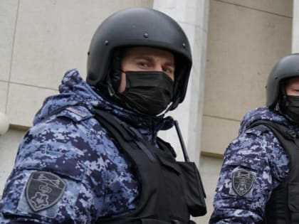 В Чепецке задержали мужчину, который регулярно крал выпивку и закуску в магазине