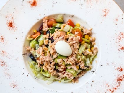 Количество россиян, попавших в больницы с подозрением на ботулизм, увеличилось до 149