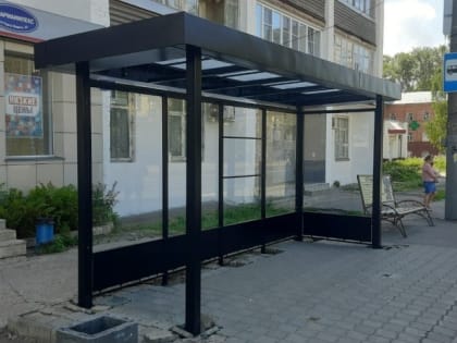 В Кирове к 650-летию города обновят 30 остановочных павильонов