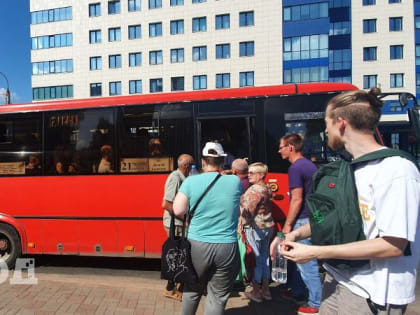 Автобусы и троллейбусы против такси: в Кирове увеличился спрос на общественный транспорт