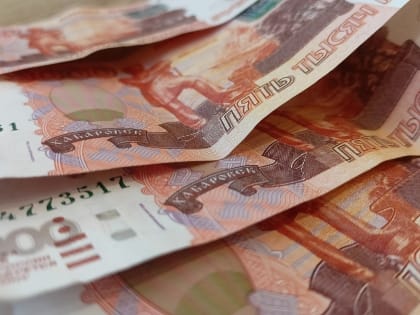 Награжденных нагрудным знаком депутатов хотят поощрять 10 тысячами рублей