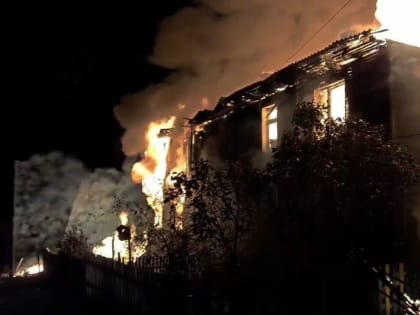 Пожар в деревянном доме в Кирове