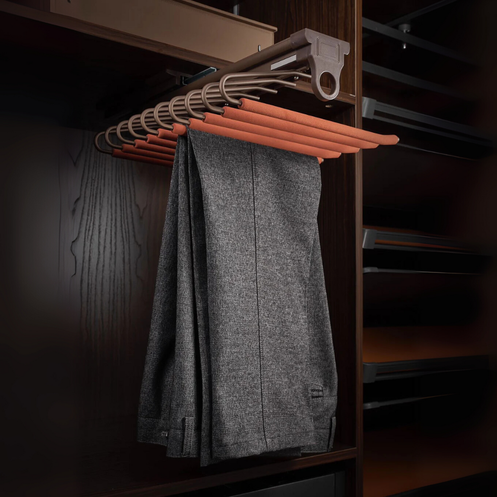 Top Mounted V-Pants Rack