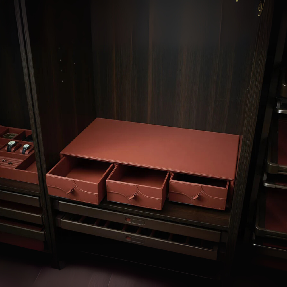 Leather Triple Drawer Combination detail 1