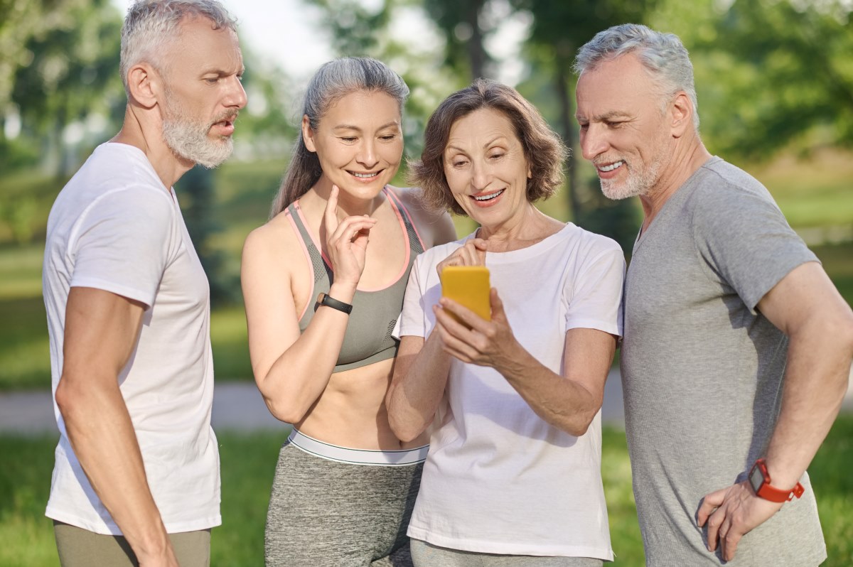 How to Speak in Public with Aligners: Overcoming Performance Anxiety