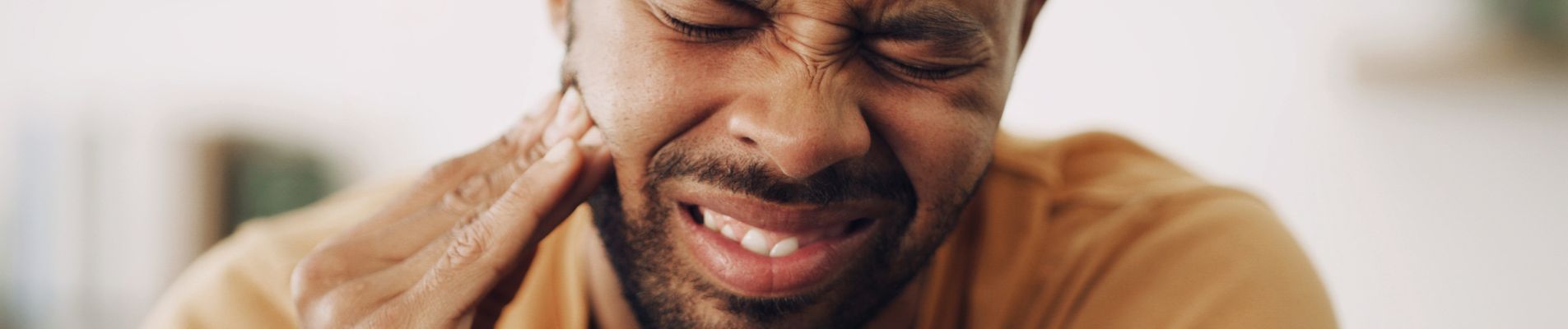 Emergency Dental Bonding: Your Care Guide to Quick Repair - Emergency Dentistry article