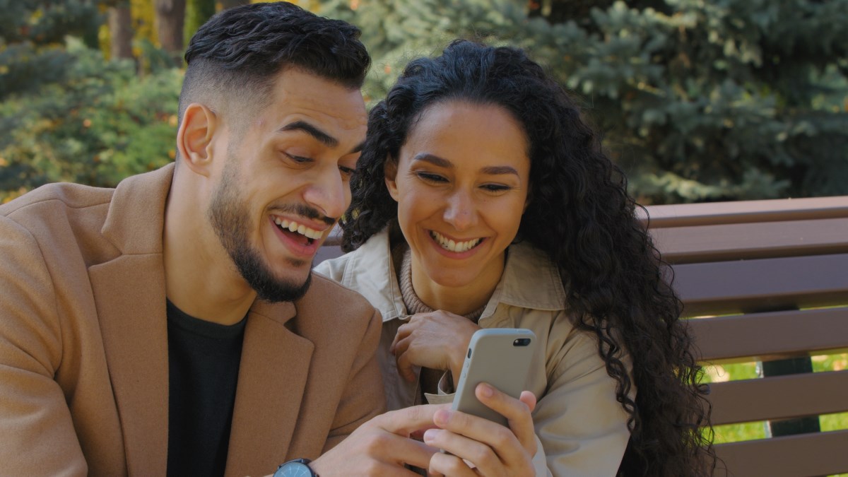 Can I Switch from Braces to Clear Aligners Midway? Costs and Process Explained