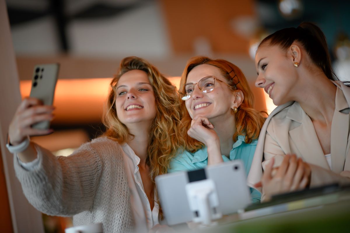 Is Composite Bonding Worth It for Small Chips on Teeth?