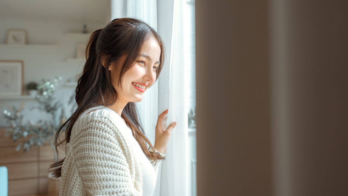 Fixing an Underbite in Adults: When Aligners Need Elastics