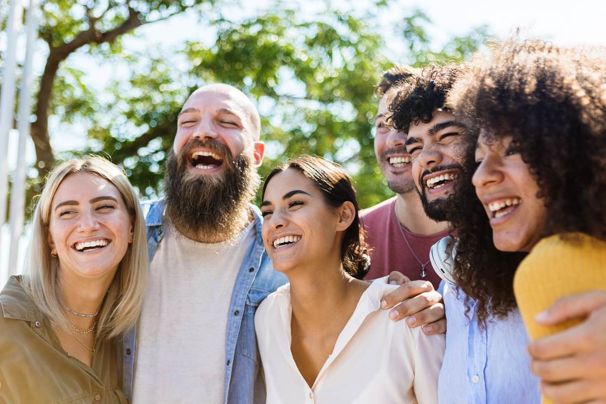 Does a Dental Crown Look Bulky? How Modern Shaping Prevents Chicklet Teeth