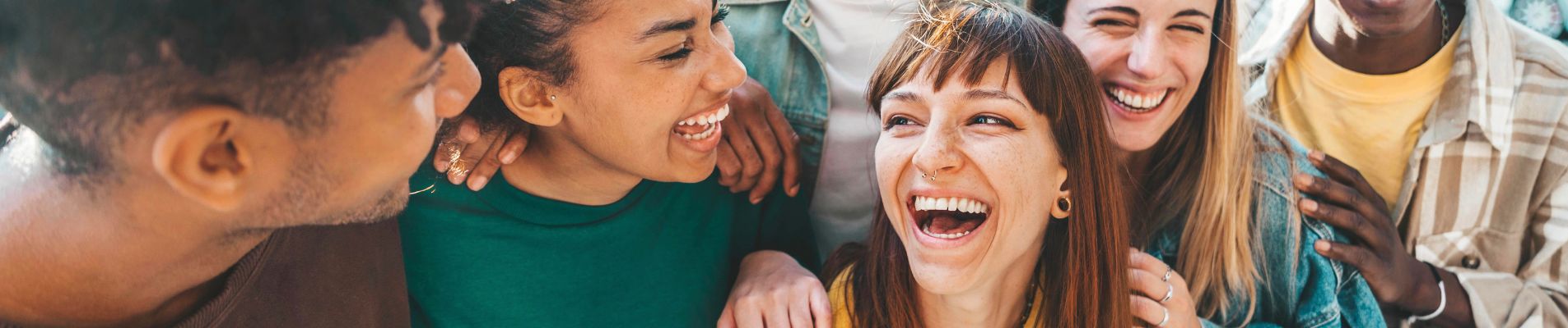 Chipped White Composite Fillings: Options for Professional Clinical Repair