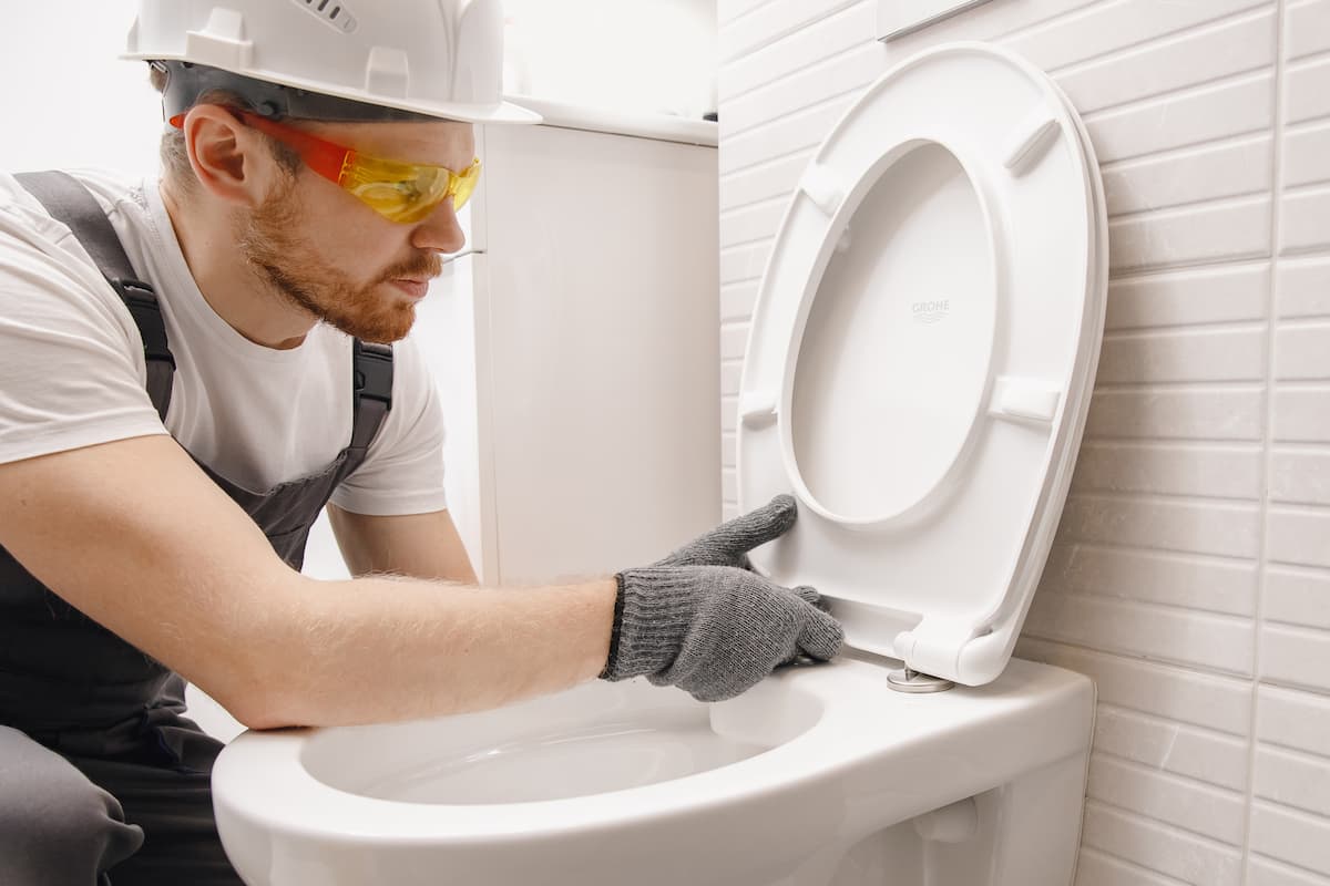 What to Know Before Using a Bidet: A Beginner’s Guide for UK Homeowners