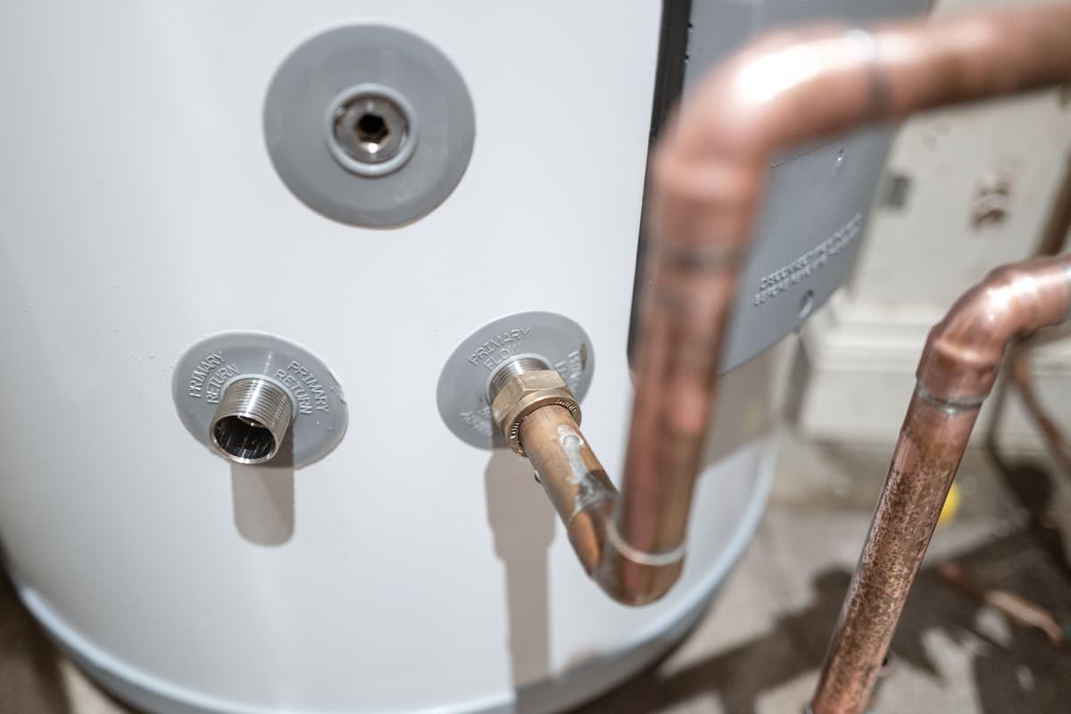 Hot Water System Airlocks: Causes, Symptoms and Solutions for Homes