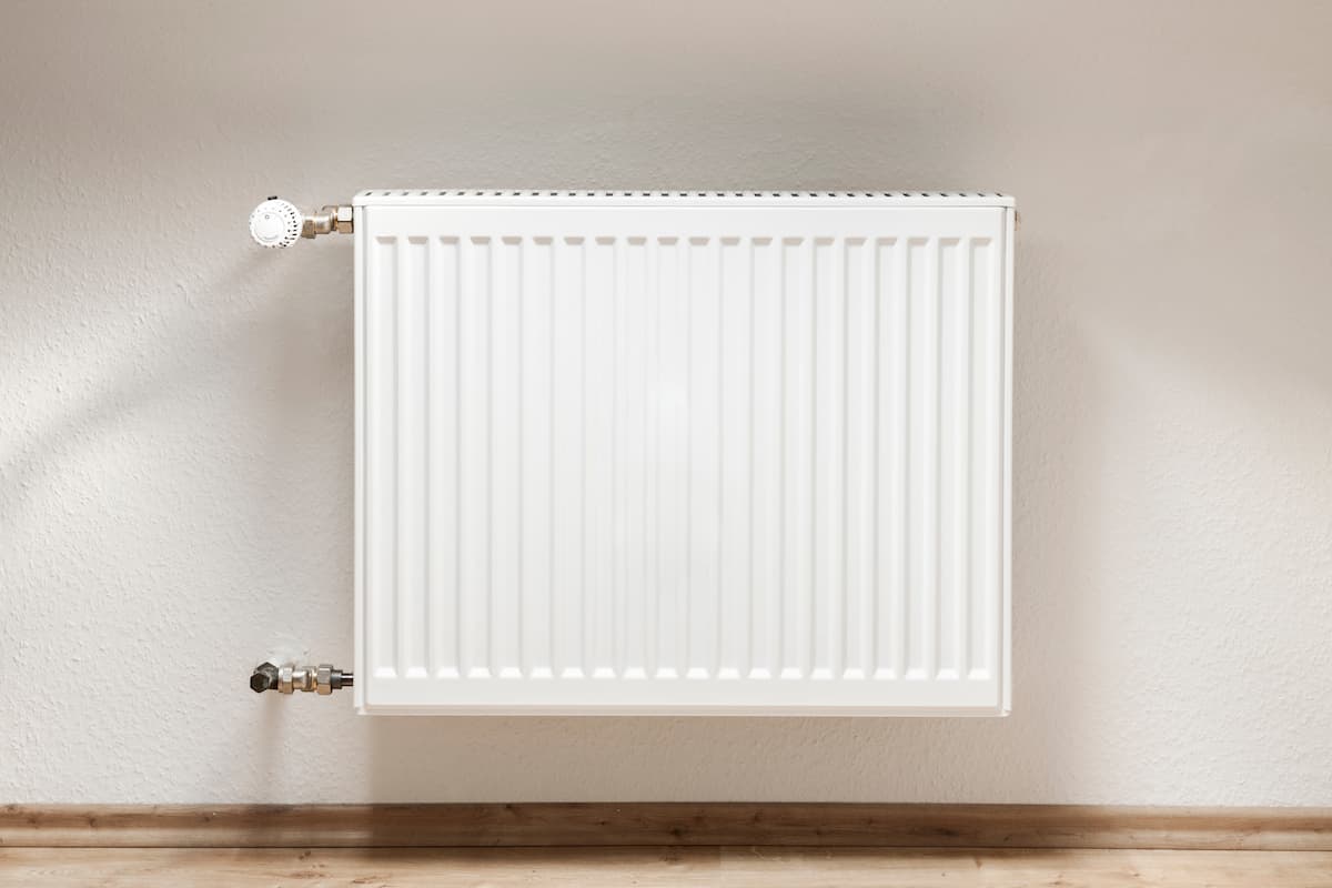 Best Radiators for UK Homes: Types, Costs, Installation and Replacement Guide