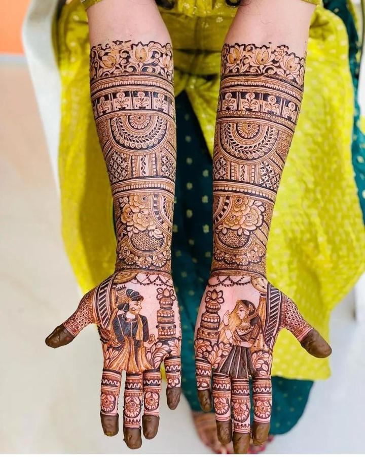 Detailed henna pattern