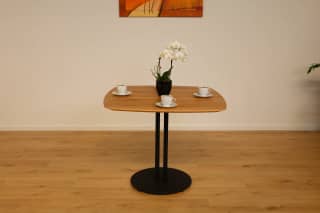 Solid oak wood table 90 × 90 cm – Square dining table Cafe