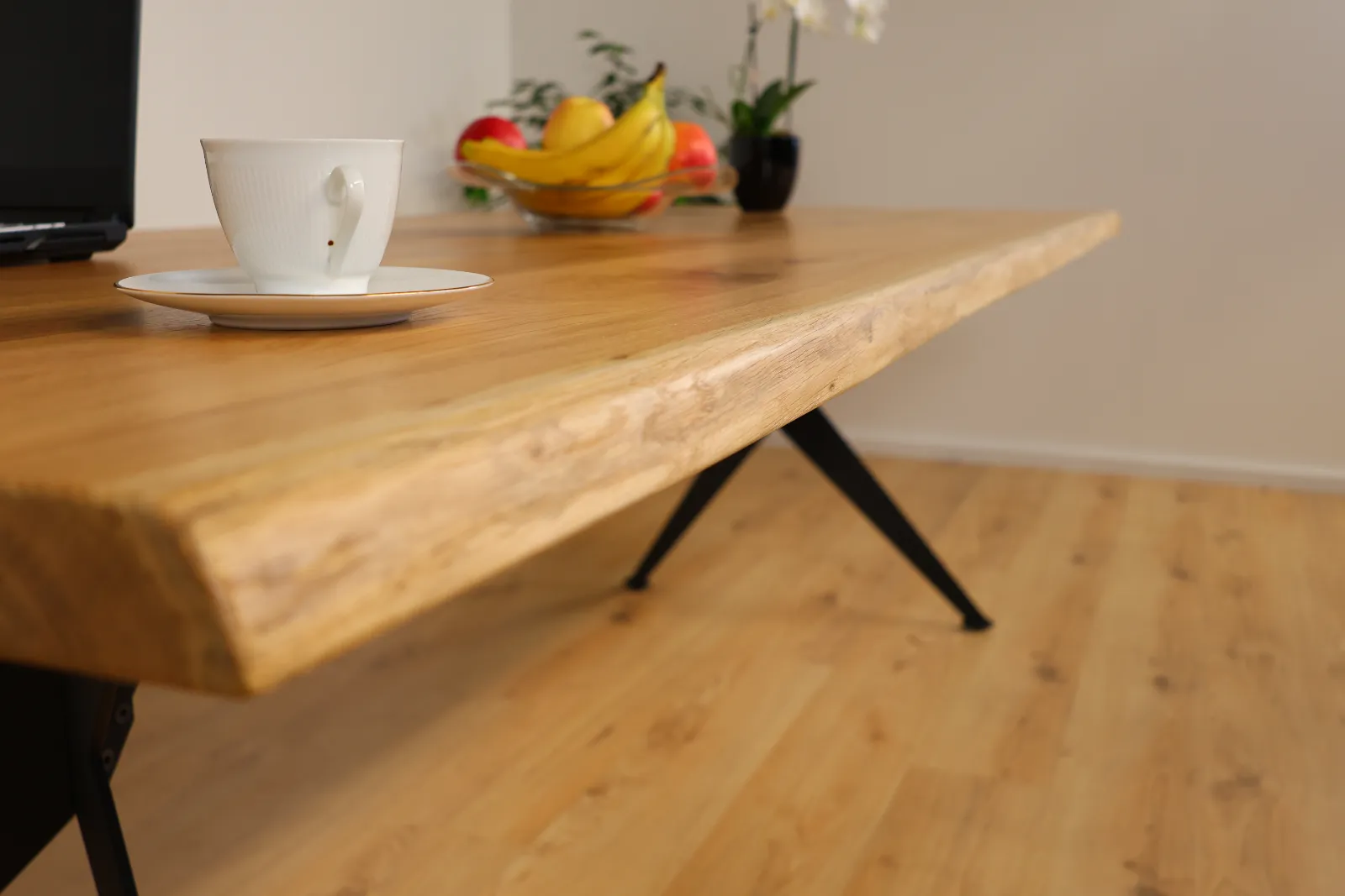 The Apex Beveled Rectangular European Oak Table with Spider Legs – product view 17