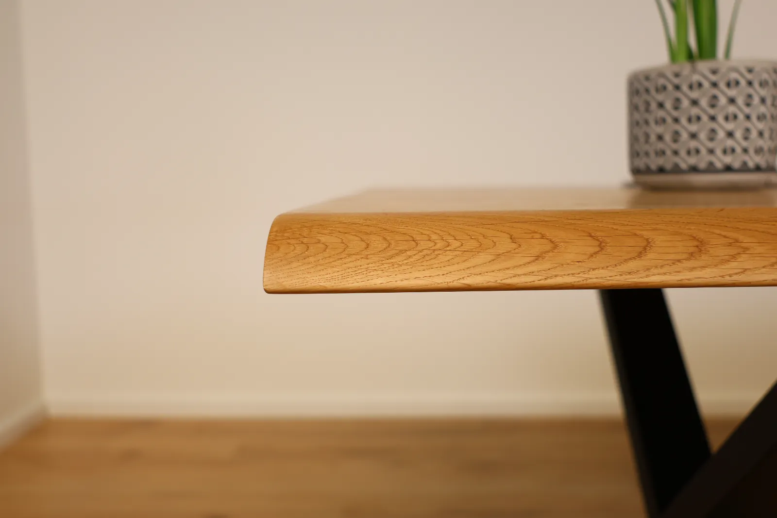 The European Oak Live-Edge Dining Table – product view 8