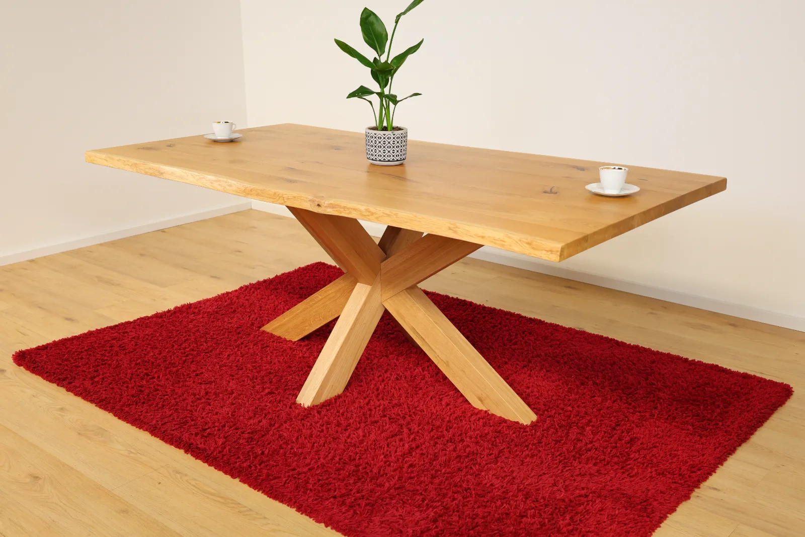 Massiver Eiche Esstisch 200x100 cm mit Baumkante – Premium Holztisch aus Eichenholz – Produktansicht 3
