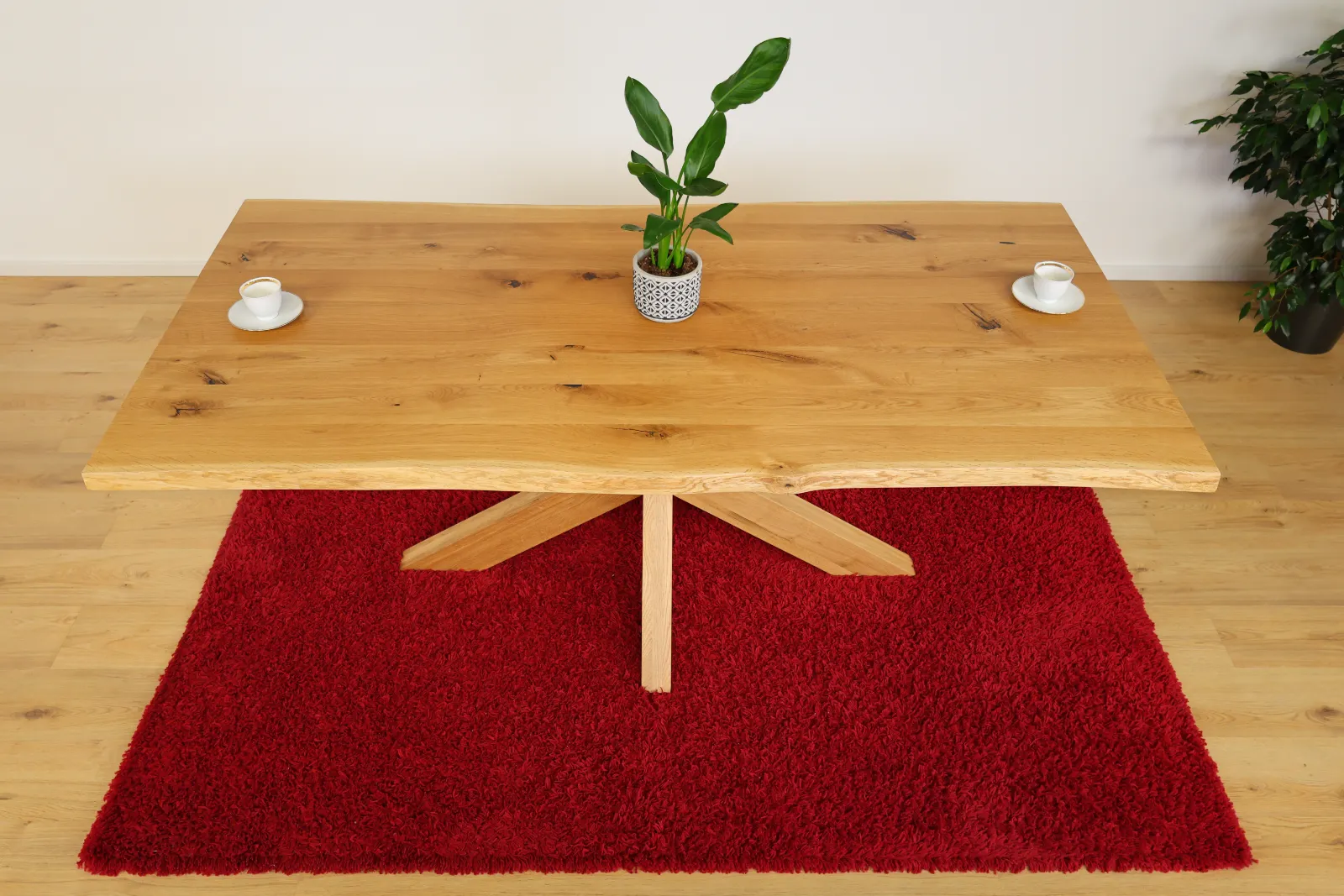 Massiver Eiche Esstisch 200x100 cm mit Baumkante – Premium Holztisch aus Eichenholz – Produktansicht 5