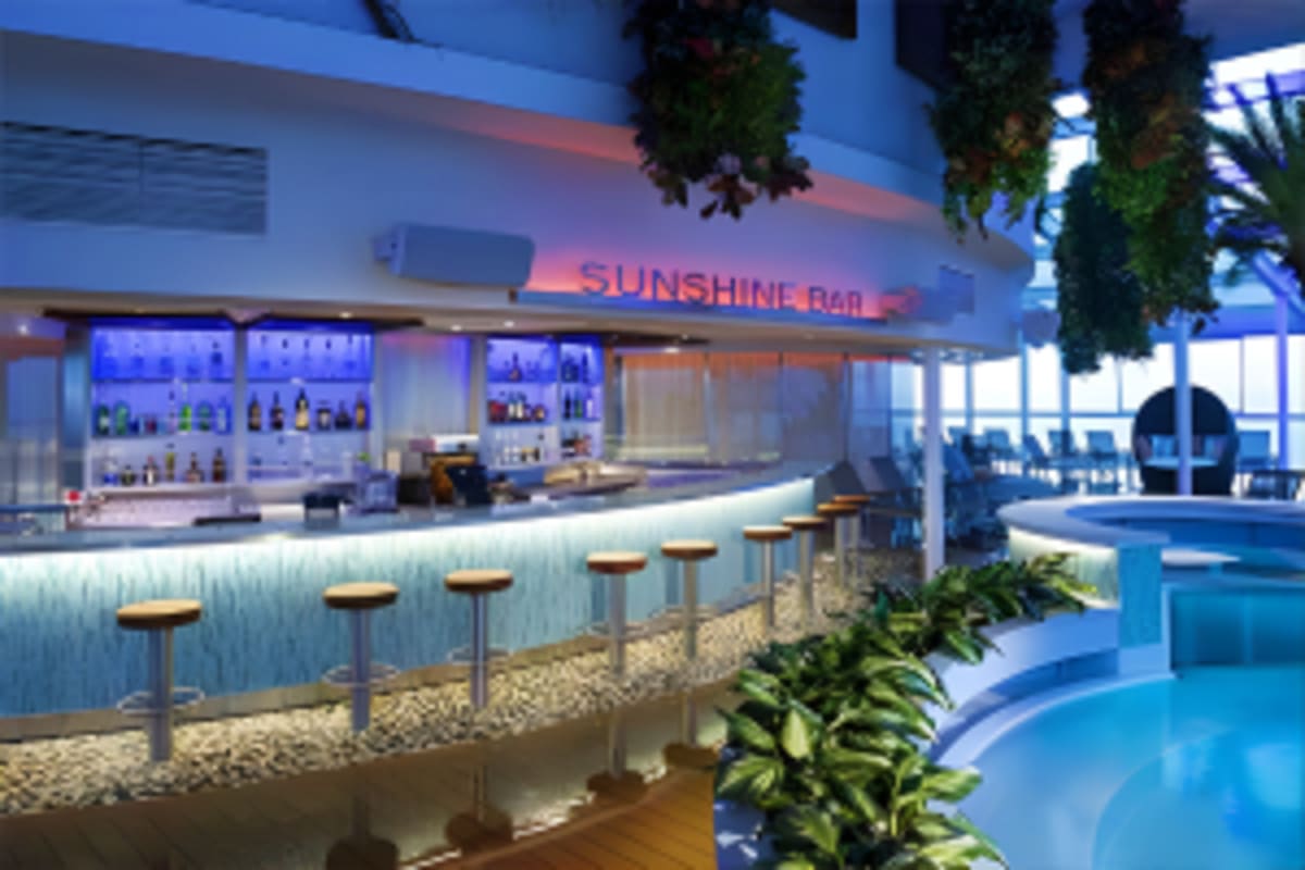 Royal Caribbeans 3N Singapore - Penang Roundtrip Adventure Sunshine Bar