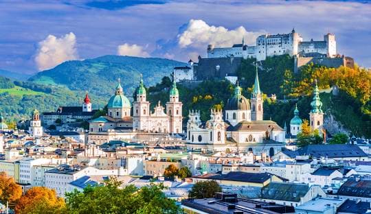 Salzburg, St. Wolfgang, Traunsee Lake, and Vienna 