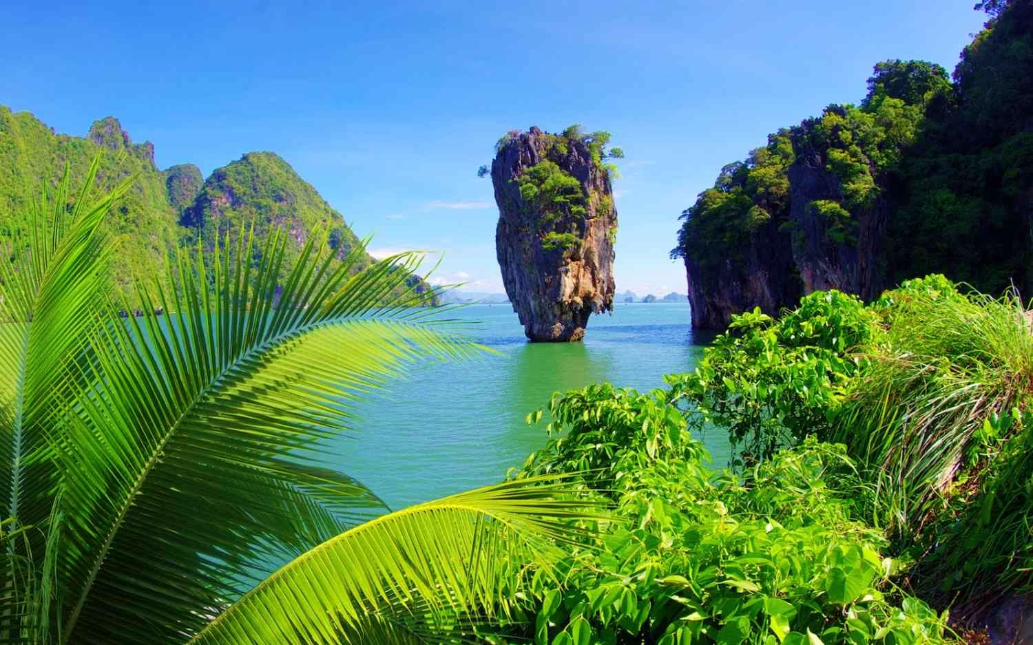 James Bond Island Tour with Longtail Boat & Canoe James Bond Island Tour with Longtail Boat & Canoe