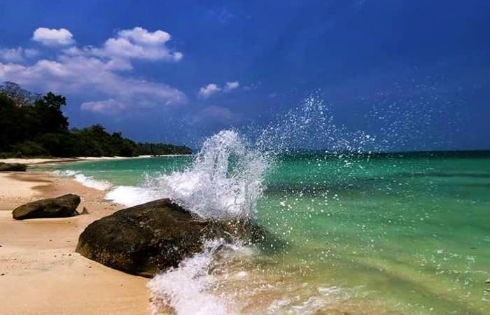 Day 3: Visit Elephant Beach or Kalapatthar Beach Day 3: Visit Elephant Beach or Kalapatthar Beach