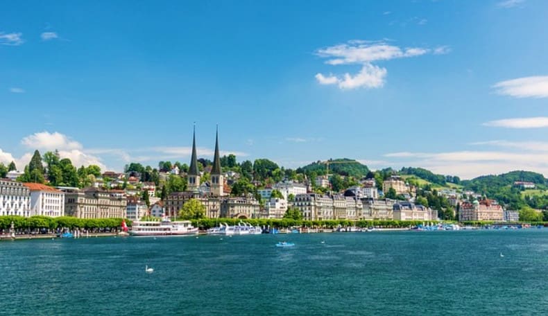 ZURICH - LUCERNE - ZURICH ZURICH - LUCERNE - ZURICH