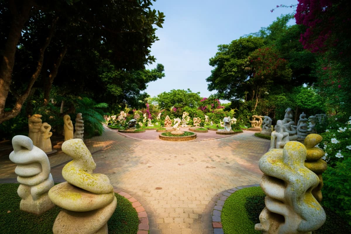The Million Years Stone Park And Pattaya Crocodile Farm