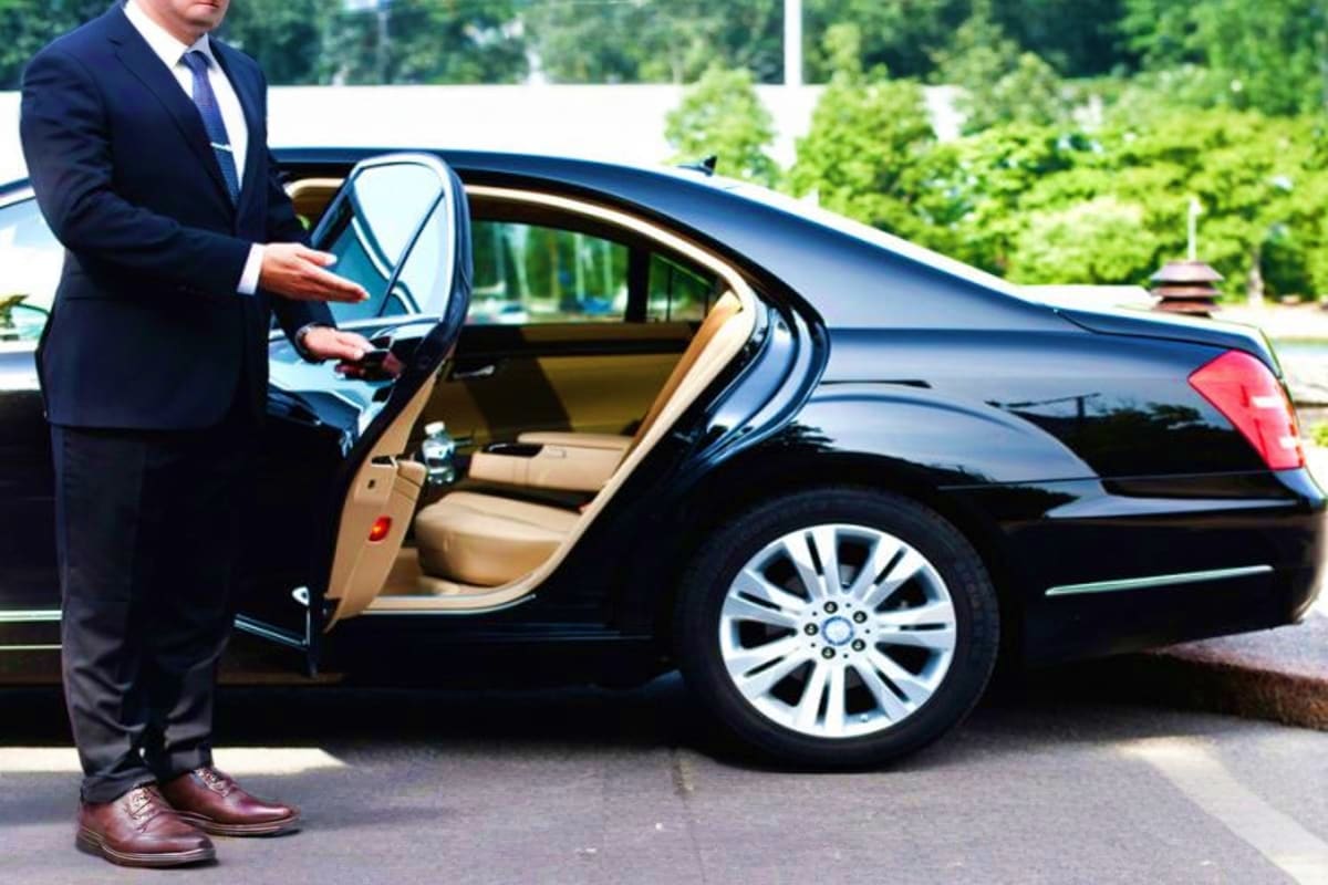 Abu Dhabi Airport Pick up pickup-service-dubai