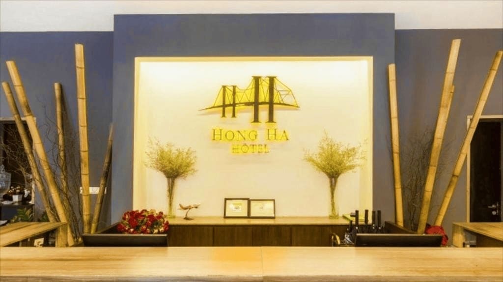 Hotel Hong Ha Hanoi or Similar