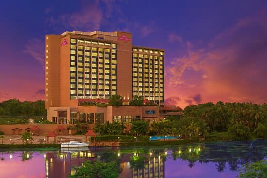 Holiday Inn/ Crown Plaza