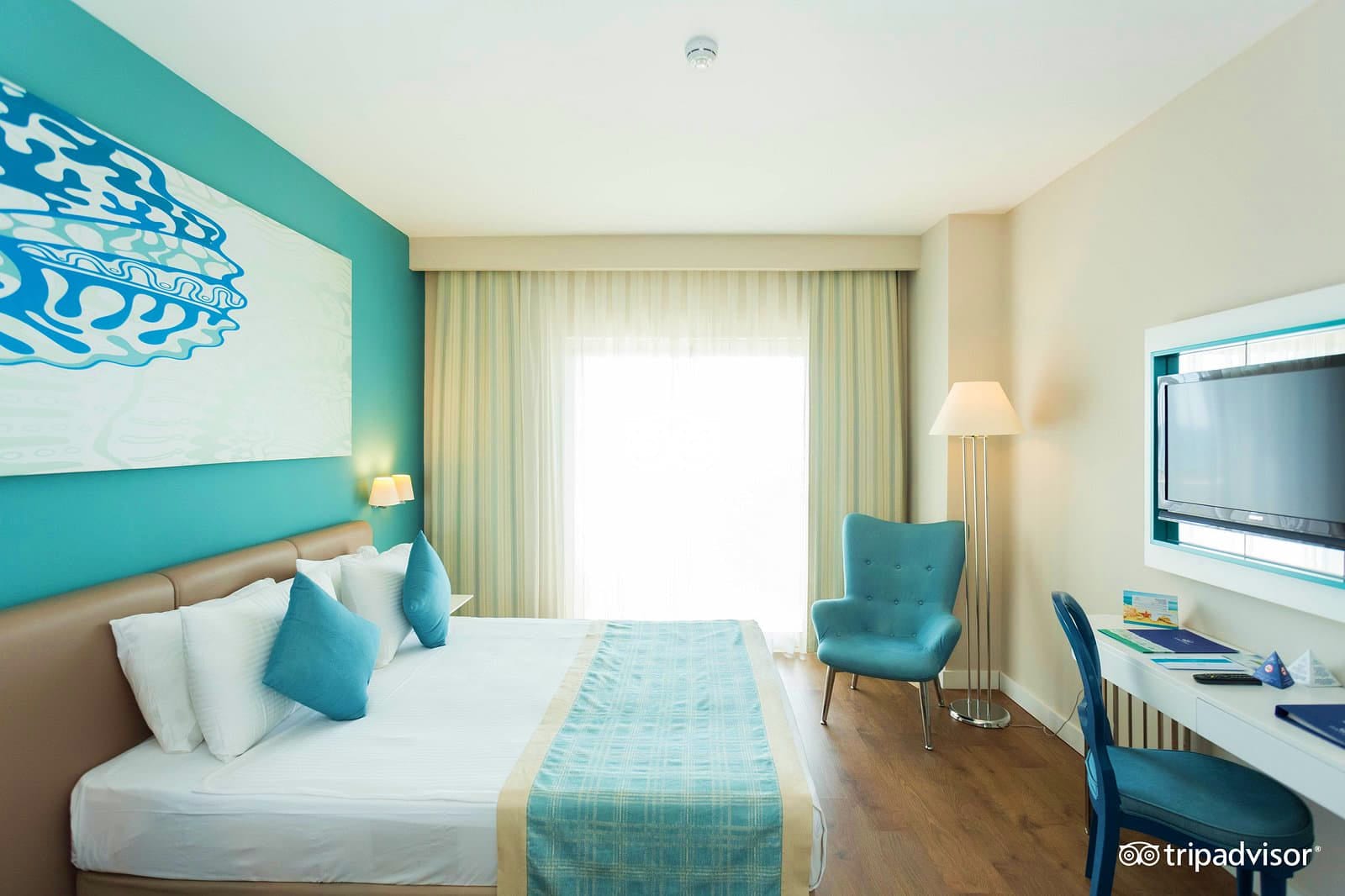 SEASHELL HOTEL OR SIMILAR