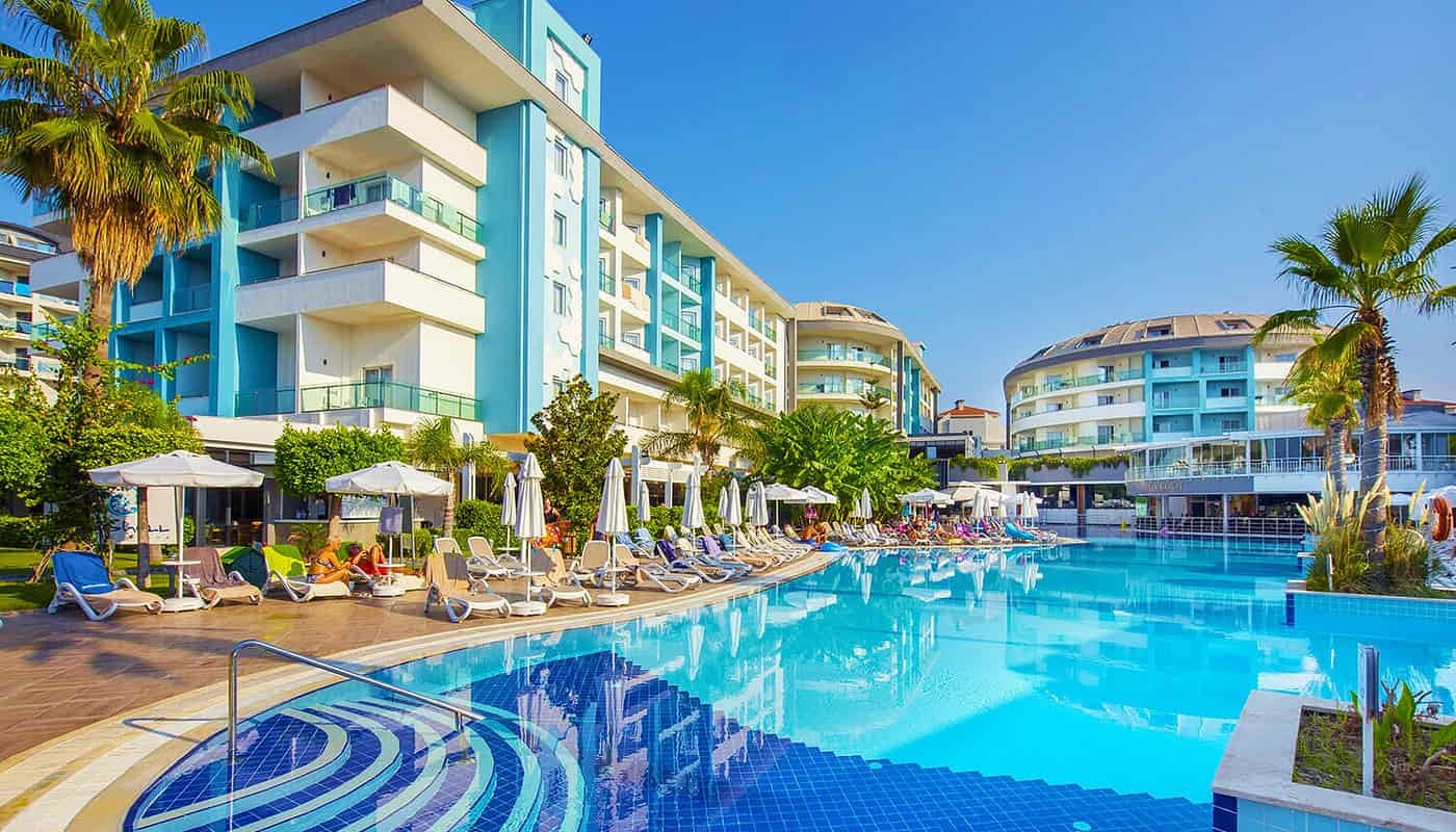 SEASHELL HOTEL OR SIMILAR