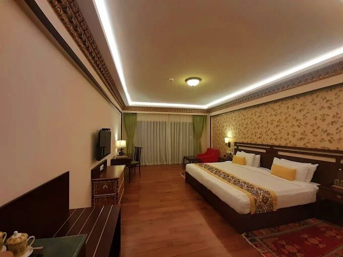 Denzong Regency (Heritage Dlx) / Norbughang Retreat Pangthang / Similar