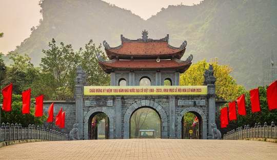 Hanoi – Ninh Binh – Trang An Hanoi – Ninh Binh – Trang An