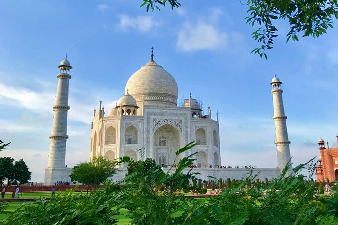 Agra – Delhi